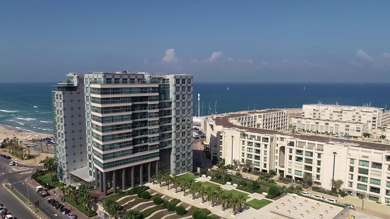Okeanos Bmarina Aparthotel Herzliya Luaran gambar