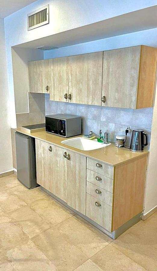 Okeanos Bmarina Aparthotel Herzliya Luaran gambar